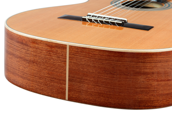 Ortega R18G, Zeder massiv / Bubinga, made in Spain