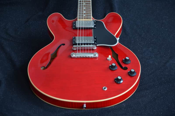 2006 Gibson ES335 Cherry + Case - 2nd Hand