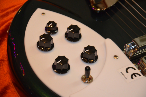 Preview: Rickenbacker 360 Jetglo Brand New with a very Rare Midnight Green Finish Handmade by Rickenbacker