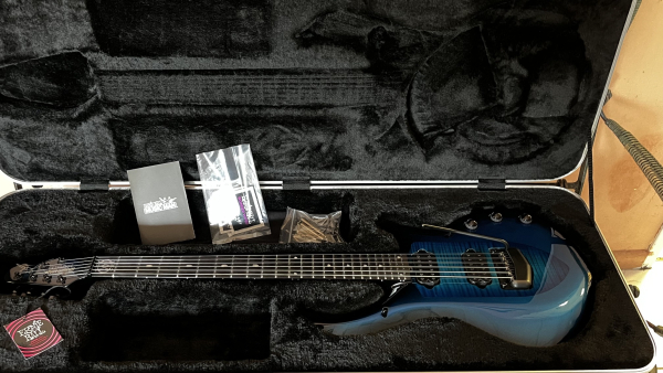 Preview: Ernie Ball Music Man John Petrucci Majesty Titan Blue - 2nd Hand