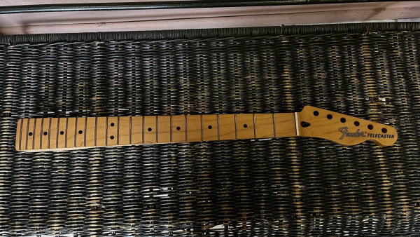 Fender Deluxe Series Telecaster Neck ,  22 Narrow Tall Frets, 12 Radius, C Profile
