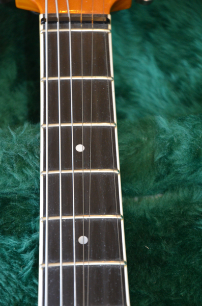 Burns Legend Deluxe Bj 2002 Made in England orig.Case