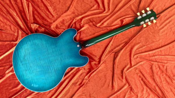 Gibson ES-335 Figured Ocean Water Perimeter 2nd Hand * Demomodell *