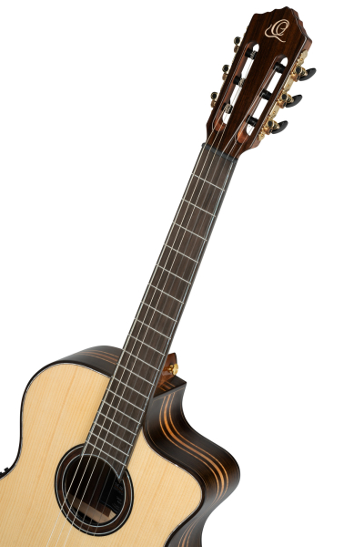 Preview: Ortega Grandsuite-CE, Europäische Fichte massiv / Palisander, 48mm Sattelbreite, Pickup, Cutaway, Monitorschallloch