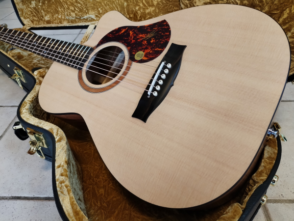 Maton SRS-808C Solid Road Serie
