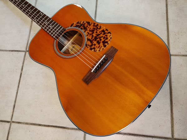 Blueridge BR-143 Demomodell