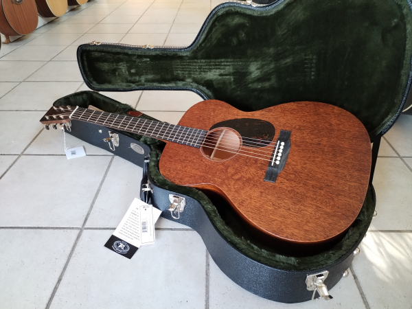 Martin 000-17