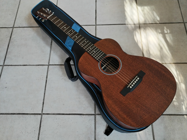 Martin 0X1 Parlor second hand incl.Gigbag