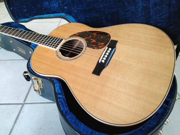 Preview: Larrivee L-09 Anthem second hand