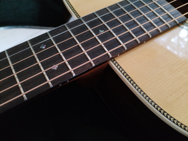 Preview: Martin HD-28