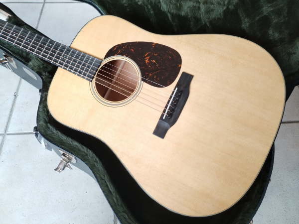 Preview: Martin D-18
