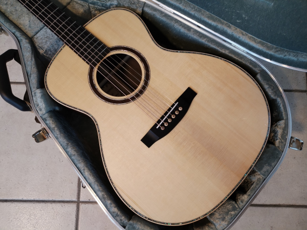 Preview: Lakewood M-32 Anniversary abalone one of one