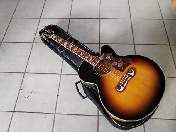 Epiphone J-200EC Studio second hand incl.Gigbag