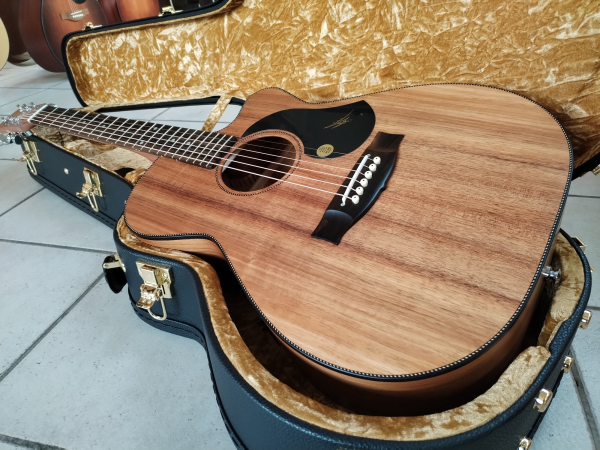 Preview: Maton EBW-808C Blackwood Serie