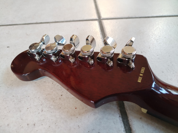 Fender Cameron made in Korea second hand