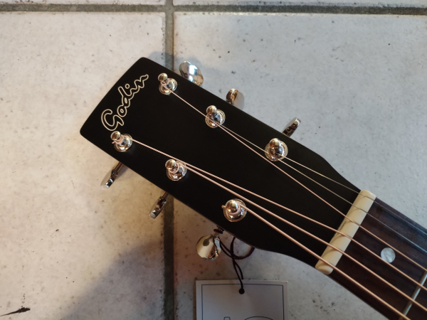 Godin Mahogany Folk Ltd Rustic burst A/E second hand