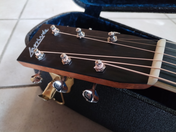 Larrivee OMV-50 Mahagoni Traditional