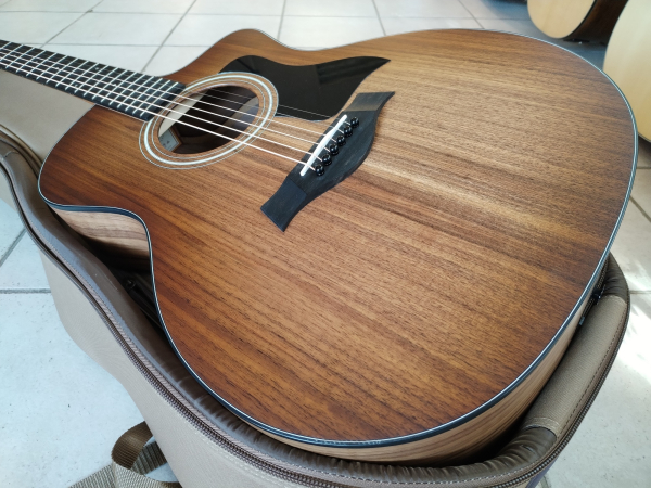 Preview: Taylor 124ce Walnut limited edition second hand