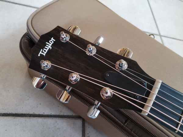 Preview: Taylor 124ce Walnut limited edition second hand
