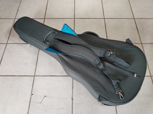 Preview: Taylor Aero Case GA Grand Auditorium second hand