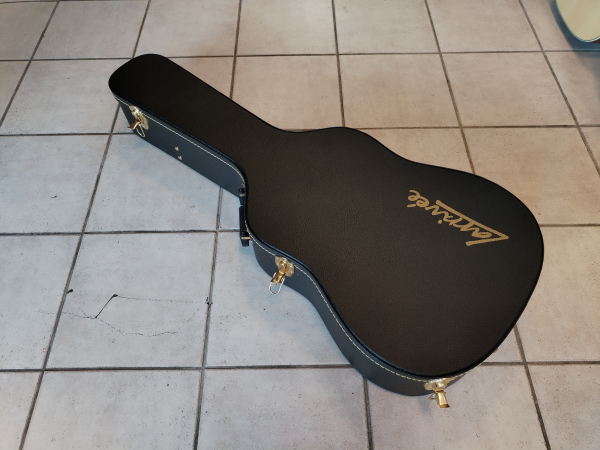 Larrivee Dreadnought Case made in Canada second hand