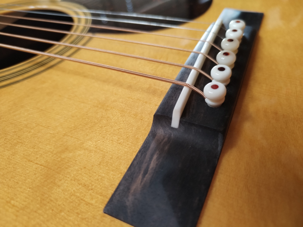 Martin 000-28 Shawn Mendes Limited