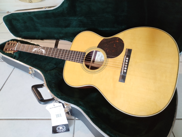 Martin 000-28 Shawn Mendes Limited
