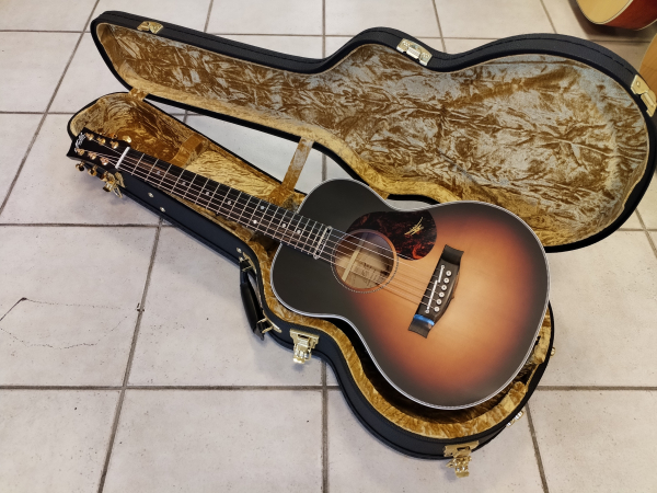 Maton EMTB6 Troubadour Mini Maton