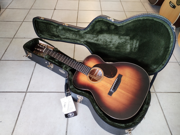Martin 00-18 Joe Bonamassa