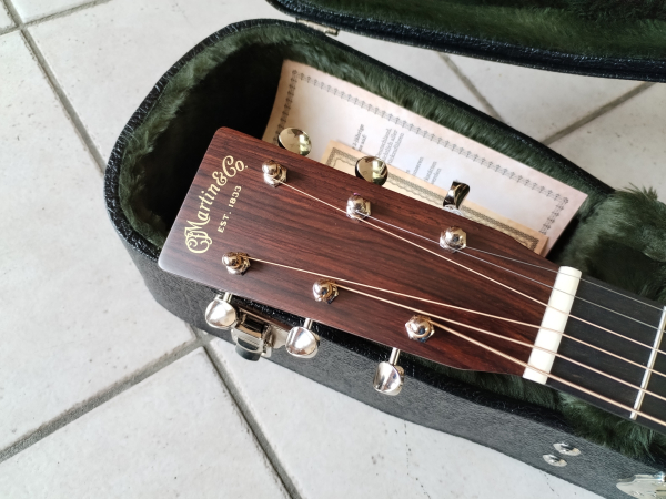 Preview: Martin 00-18 Joe Bonamassa