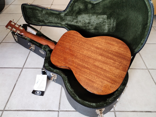 Preview: Martin 00-18 Joe Bonamassa