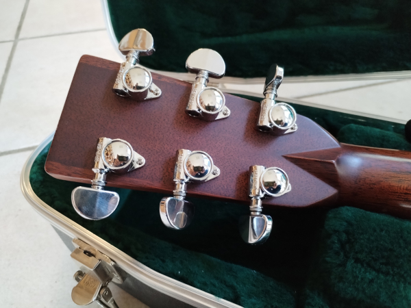 Martin HD-28 second hand