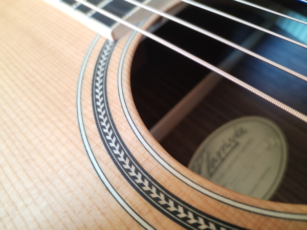 Larrivee D-03R second hand