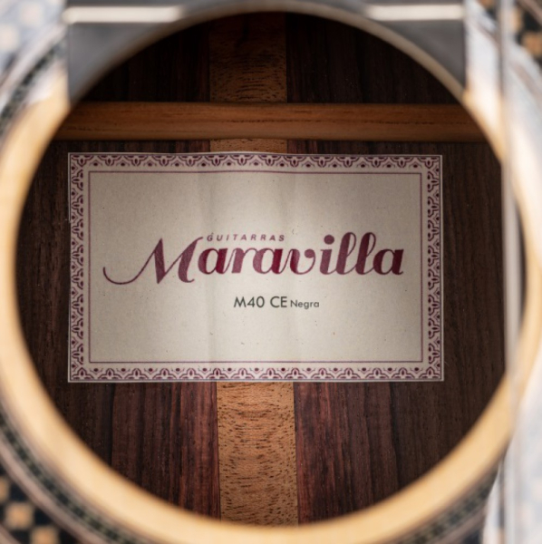 Maravilla M40-CE Negra, Fichte massiv / Palisander, Flamencogitarre, Cutaway, Tonabnehmer