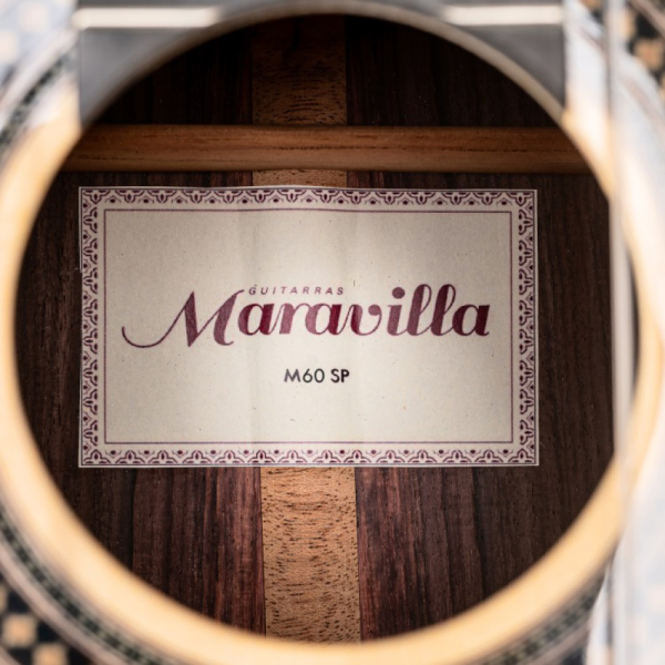 Maravilla M60 TB, Crossover Thinbody, Fichte oder Zeder massiv / Palisander, Pickup, Cutaway