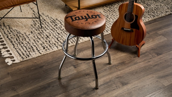 Taylor Barstool 24" brown