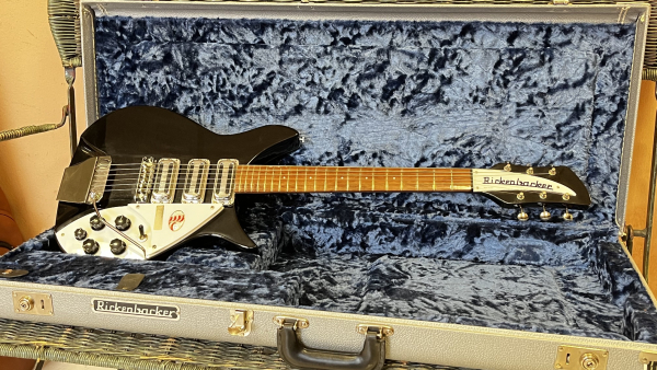 Rickenbacker Model 325 C64 Jetglo - 2nd Hand