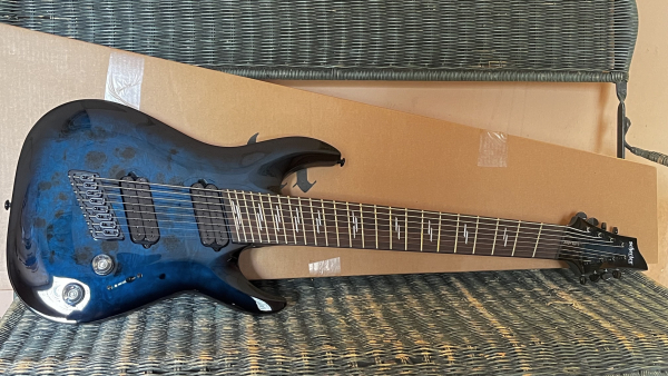 SCHECTER Omen Elite 8 MultiScale, See Thru Blue Burst, Sonderpreis