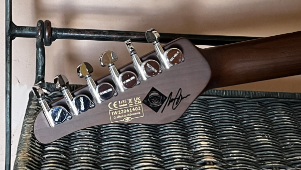 Schecter Nick Johnston Traditional HSS Atomic Frost - 2nd Hand