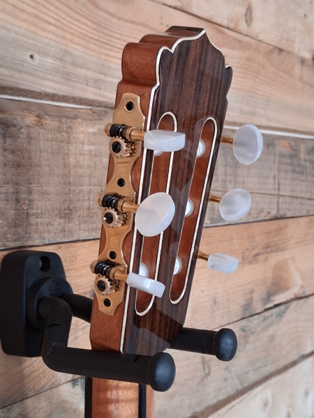 Hanika 56CC, Zeder / Chechen vollmassiv, made in Germany