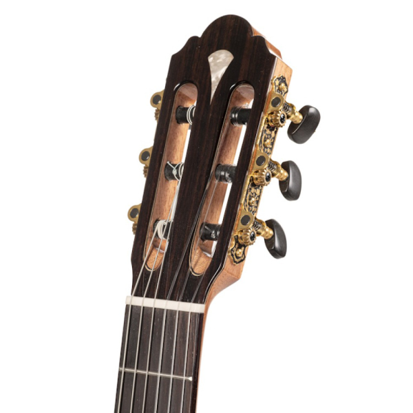 Maravilla M30-CE, Zeder massiv / Palisander, Cutaway, Tonabnehmer
