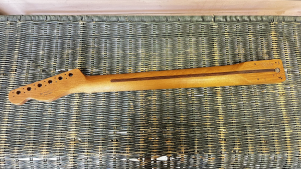 Preview: Fender Roasted Maple Telecaster Neck, 21 Narrow Tall Frets, 9,5 Radius,  C Profile