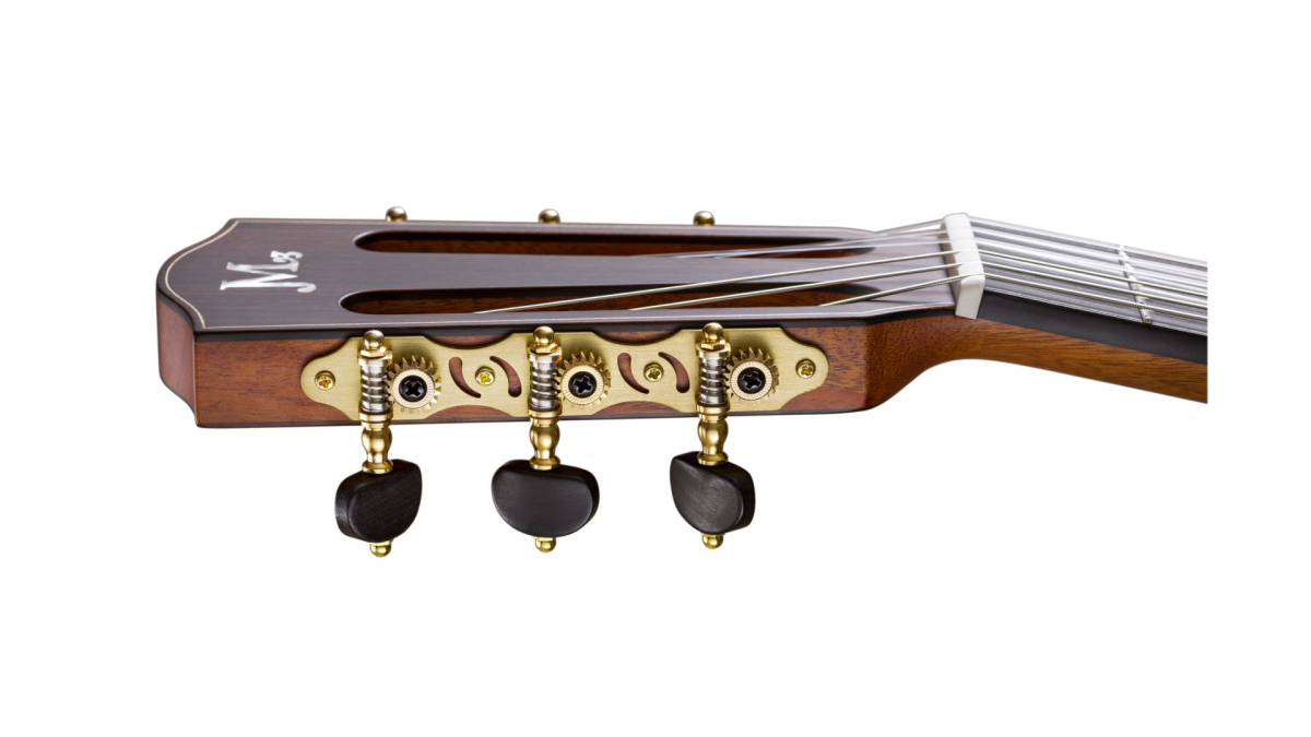 Duke Crossover PCE-PLUS Signature Julie Malia, Zeder / Palisander vollmassiv, Cutaway, Pickup