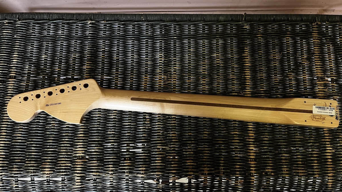 Fender American Performer Maple Neck, Modern C, 22 Jumbo Frets, 9,5