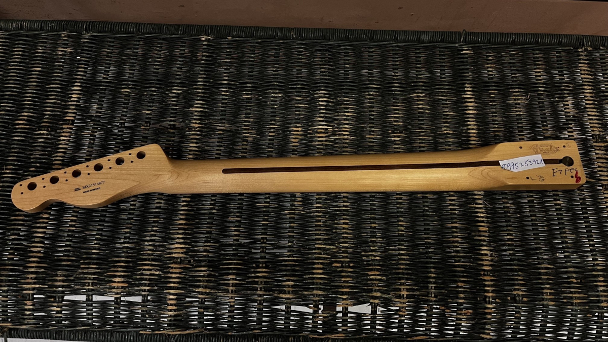 Fender Player Series Telecaster Pau Ferro Neck, Block Inlays, 22 Medium Jumbo Frets, 9.5,Modern C