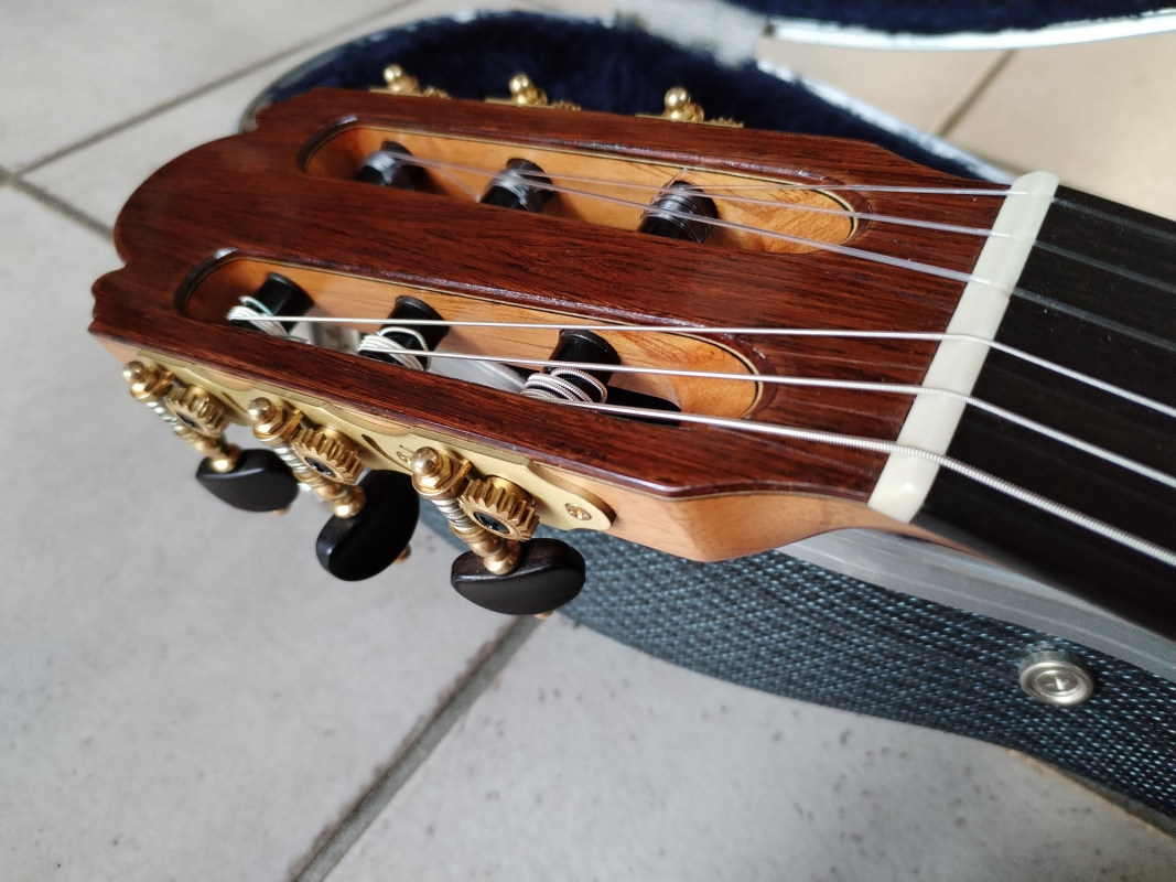 Milestones of Music Espagna R second hand cedar / madagaskar rosewood