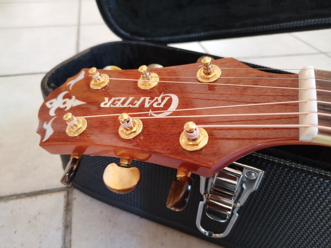 Crafter JE-30 second hand