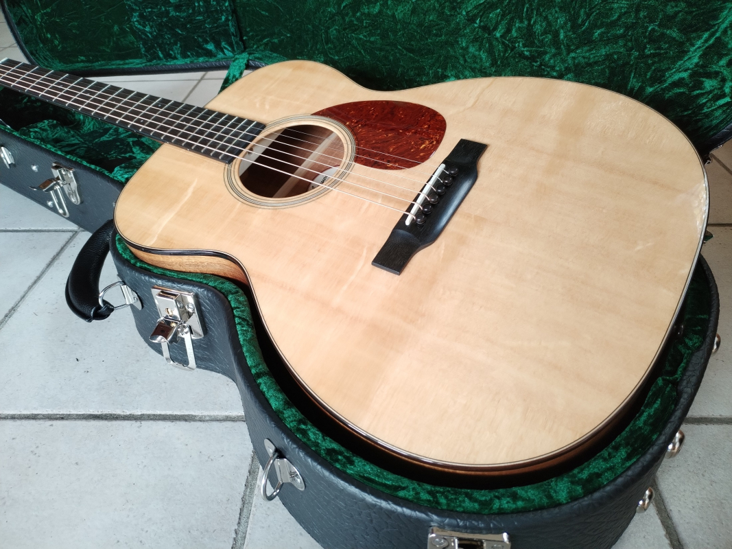 Bourgeois Touchstone OM Hawaiian Country Boy Limited