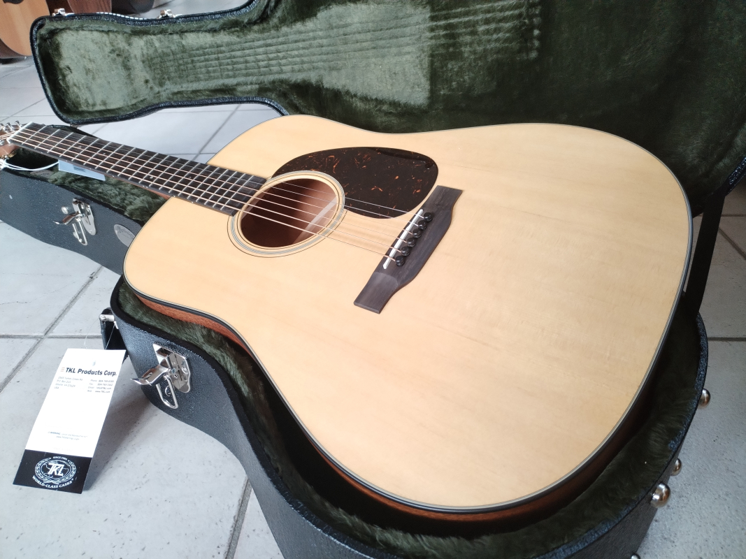 Martin D-18 Satin
