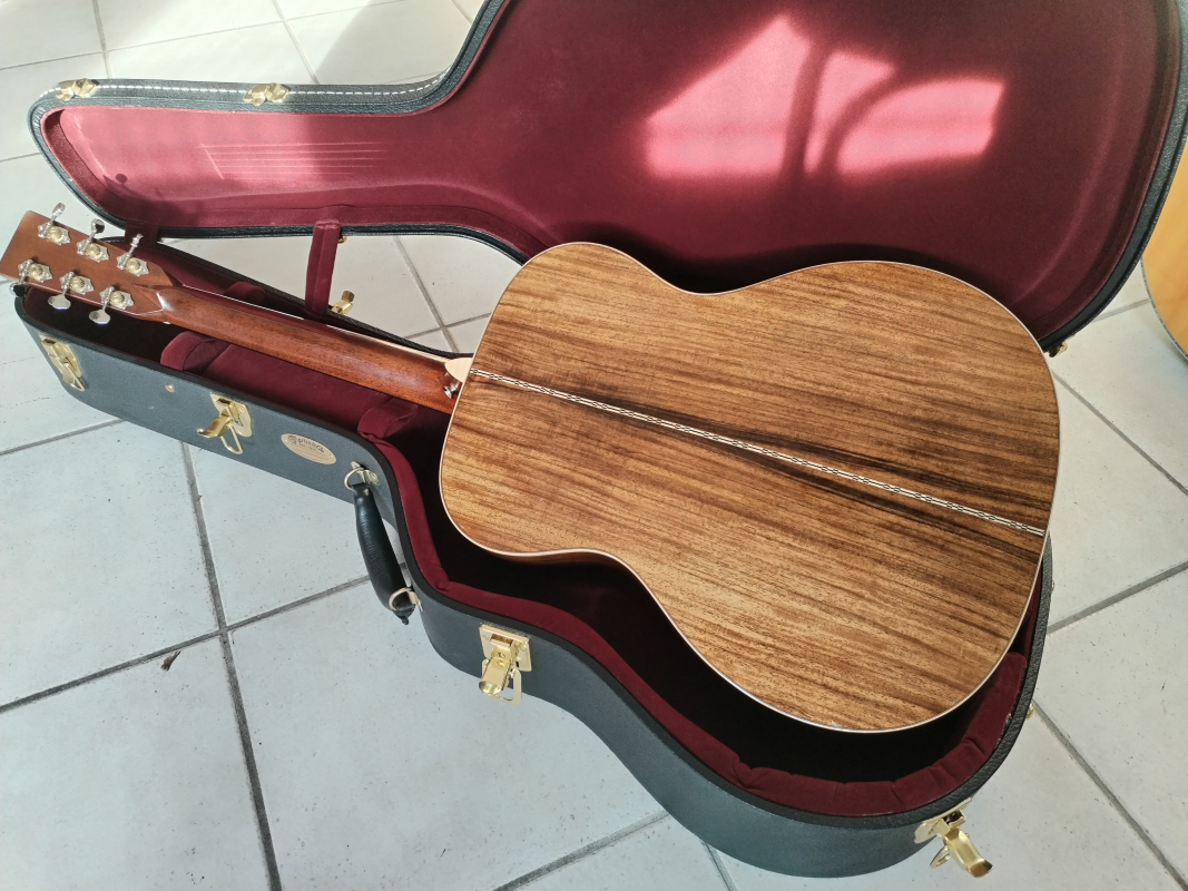 Martin 000-28 Brooke Ligertwood Anthem second hand